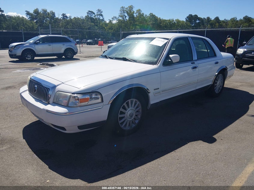 2009 Mercury Grand marquis VIN 2MEHM75V79X608552 IAAI salvage auction — SIDE, Salvage (South Carolina), sold $825 on 2026-07-19 (photo 2)