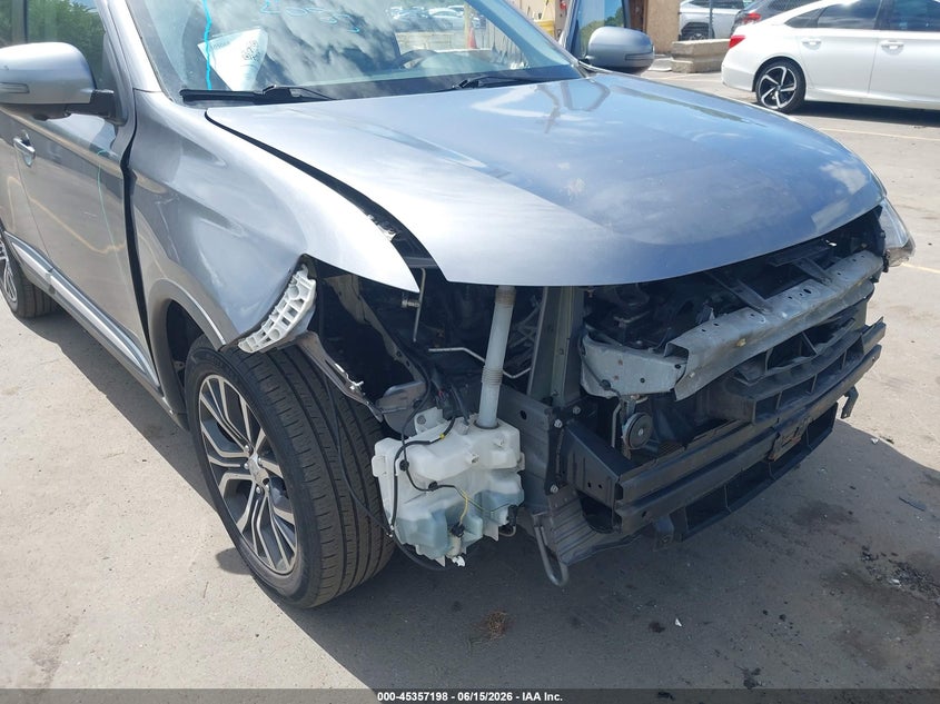2018 Mitsubishi Outlander VIN JA4AZ3A33JJ004568 IAAI salvage auction — FRONT END, Salvage Title, sold $3,300 on 2026-07-30 (photo 6)