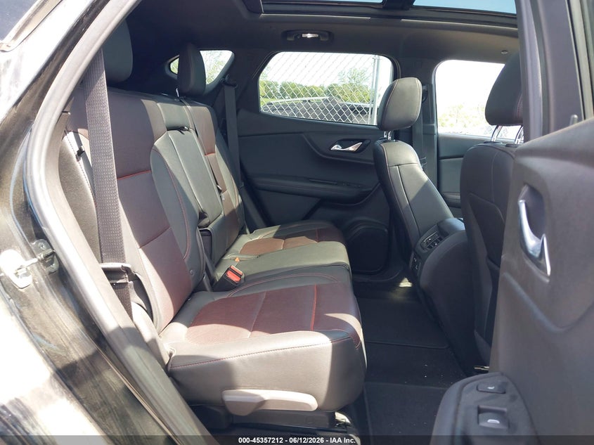 2019 Chevrolet Blazer VIN 3GNKBJRS6KS685539 IAAI salvage auction — HAIL, Salvage (Iowa), sold $11,050 on 2026-08-18 (photo 8)