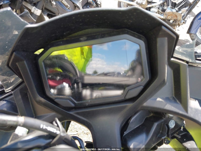 2026 Kawasaki Ninja VIN ML5EXEP17TDAG7942 IAAI salvage auction — FRONT END, Mv-907A (New York), sold $1,200 on 2026-07-09 (photo 7)
