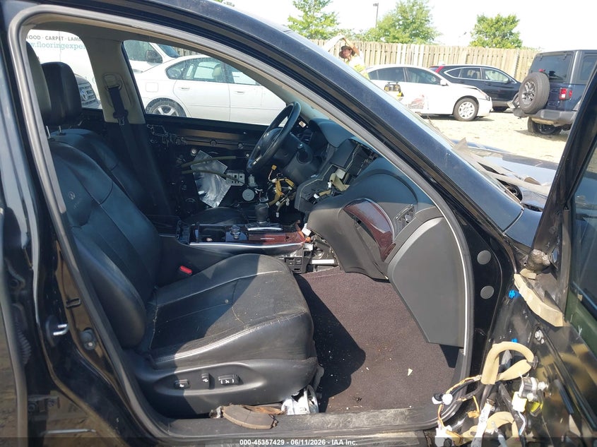 2011 Infiniti M VIN JN1BY1AR2BM370403 IAAI salvage auction — NORMAL WEAR, Certificate Of Origin (West Virginia), sold $300 on 2026-07-13 (photo 5)