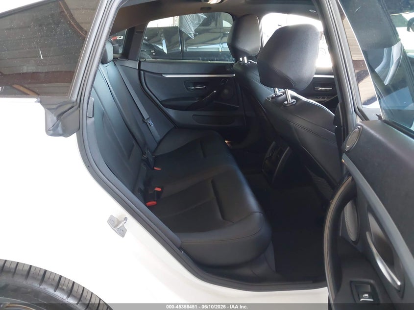 2019 BMW 4er VIN WBA4J1C52KBM16096 IAAI salvage auction — SIDE, Salvage Title, sold $8,700 on 2026-08-19 (photo 8)