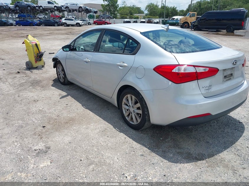 2016 Kia Forte VIN KNAFX4A67G5575979 IAAI salvage auction — FRONT END, Rebuildable (Florida), sold $1,200 on 2026-07-09 (photo 3)