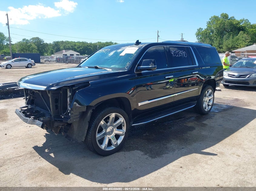 2018 Cadillac Escalade VIN 1GYS4HKJ2JR194233 IAAI salvage auction — FRONT END, Clear (Indiana), sold $7,800 on 2026-07-18 (photo 2)