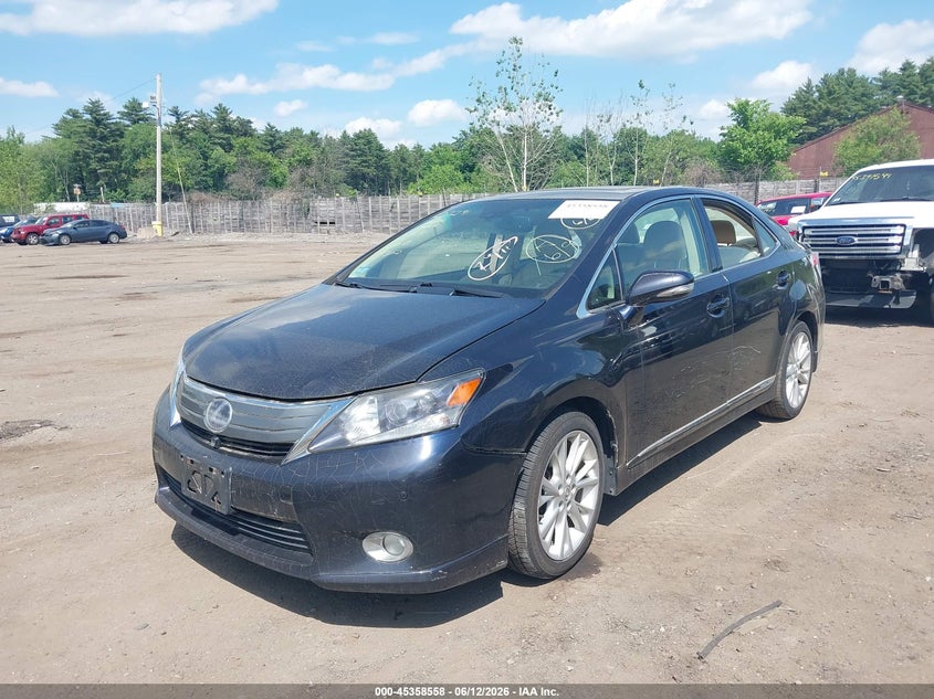2010 Lexus Hs VIN JTHBB1BA0A2009302 IAAI salvage auction — SIDE, Salvage (Massachusetts), sold $475 on 2026-07-10 (photo 2)