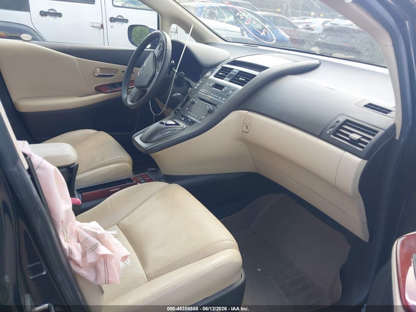 2010 Lexus Hs VIN JTHBB1BA0A2009302 IAAI salvage auction — SIDE, Salvage (Massachusetts), sold $475 on 2026-07-10 (photo 5)
