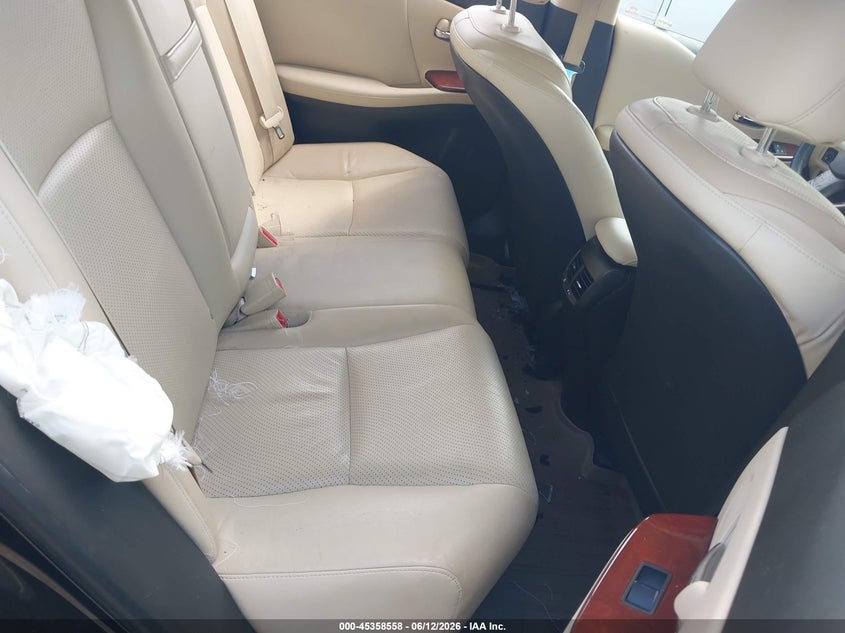 2010 Lexus Hs VIN JTHBB1BA0A2009302 IAAI salvage auction — SIDE, Salvage (Massachusetts), sold $475 on 2026-07-10 (photo 8)