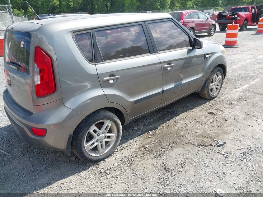 2013 Kia Soul VIN KNDJT2A56D7491723 IAAI salvage auction — LEFT SIDE, Clear (Virginia), sold $525 on 2026-07-07 (photo 4)