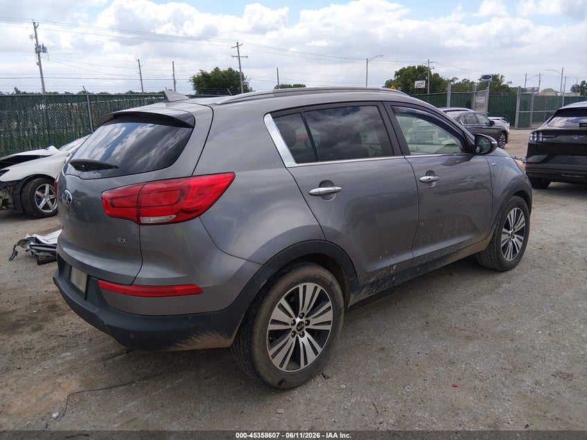 2016 Kia Sportage VIN KNDPCCACXG7804548 IAAI salvage auction — LEFT FRONT, Salvage (Kansas), sold $975 on 2026-07-24 (photo 4)