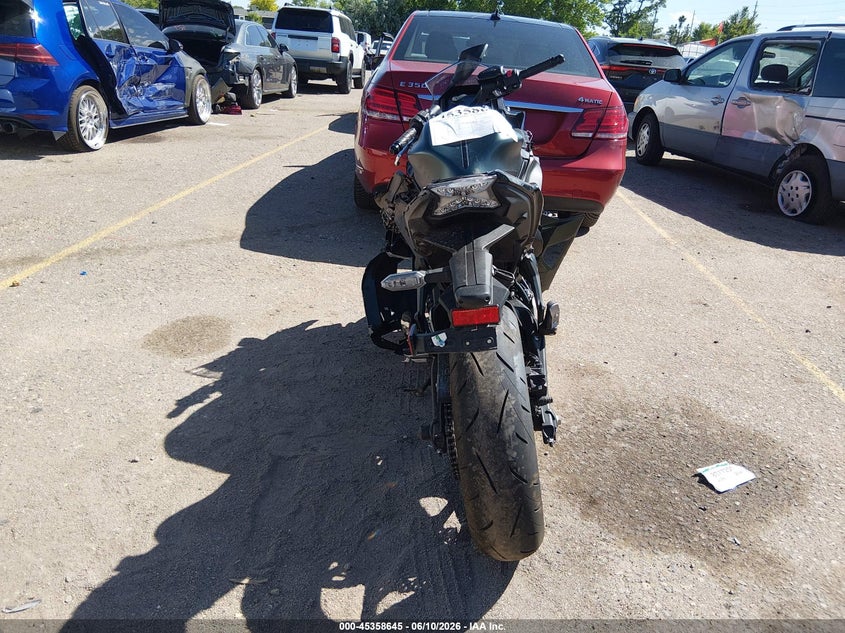 2025 Kawasaki Ninja VIN ML5EXEP15SDAF8994 IAAI salvage auction — ALL OVER, Salvage (Kentucky), sold $1,350 on 2026-07-28 (photo 6)