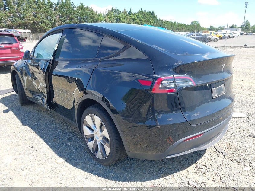 2023 Tesla Model y VIN 7SAYGDEE6PA171700 IAAI salvage auction — SIDE, Salvage (Virginia), sold $11,800 on 2026-07-11 (photo 3)