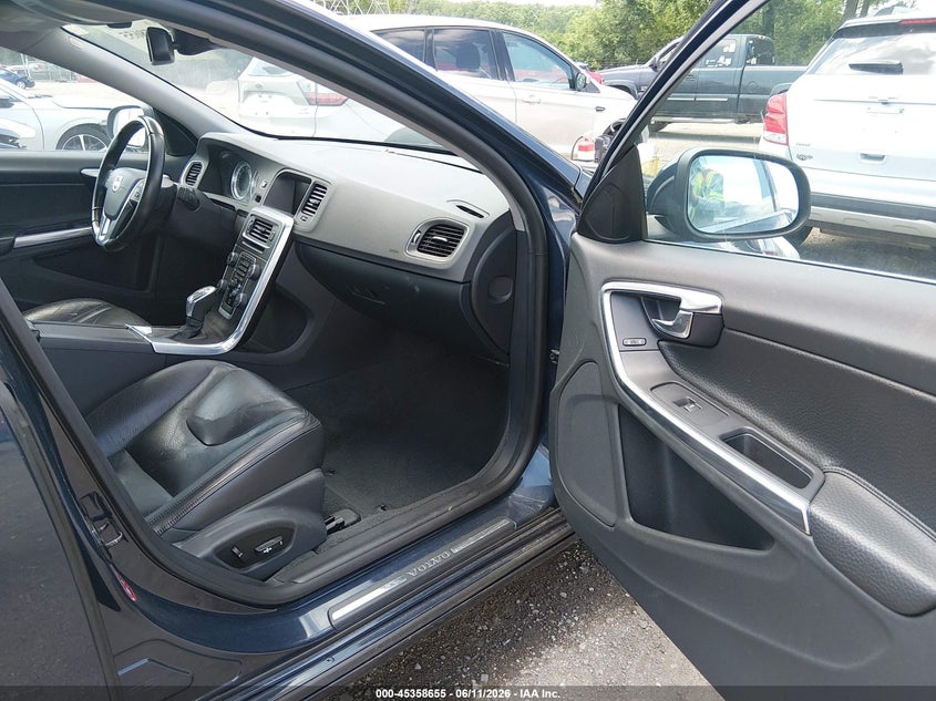 2013 Volvo S60 VIN YV1612FH0D2231890 IAAI salvage auction — REAR END, Clear (Indiana), sold $825 on 2026-07-18 (photo 5)
