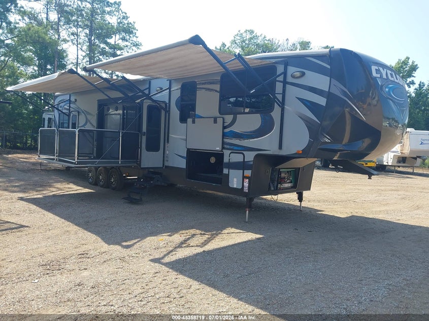 2015 Heartland Cyclone VIN 5SFCG4439FE298349 IAAI salvage auction — ROOF, Salvage (Mississippi), sold $6,700 on 2026-07-20 (photo 1)