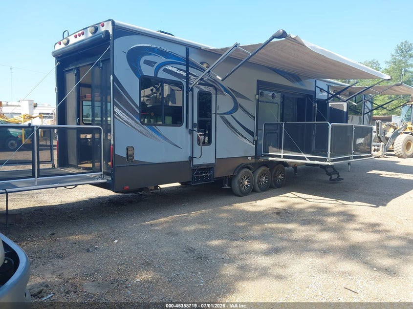 2015 Heartland Cyclone VIN 5SFCG4439FE298349 IAAI salvage auction — ROOF, Salvage (Mississippi), sold $6,700 on 2026-07-20 (photo 4)