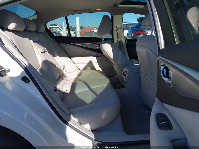 2017 Infiniti Q50 VIN JN1EV7AP4HM740721 IAAI salvage auction — THEFT, Clear (Missouri), sold $1,650 on 2026-07-11 (photo 8)