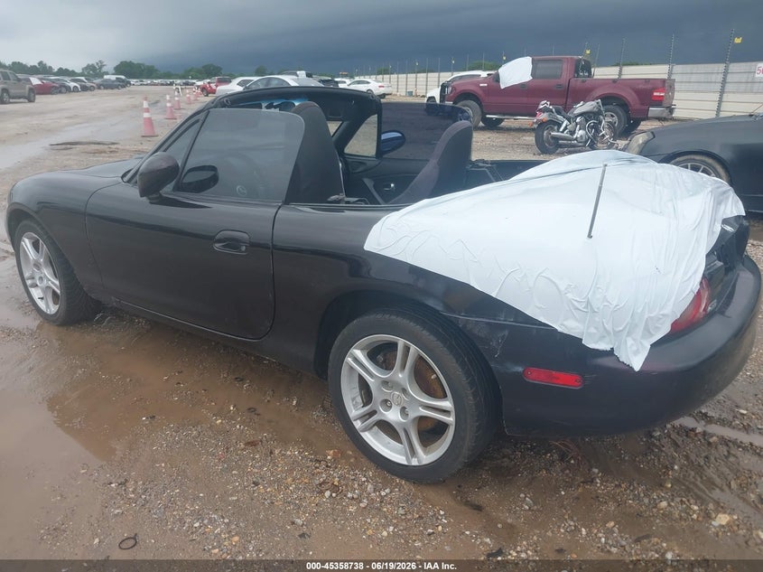 2004 Mazda Mx-5 miata VIN JM1NB353340401293 IAAI salvage auction — REAR END, Salvage (Alabama), sold $800 on 2026-07-09 (photo 3)