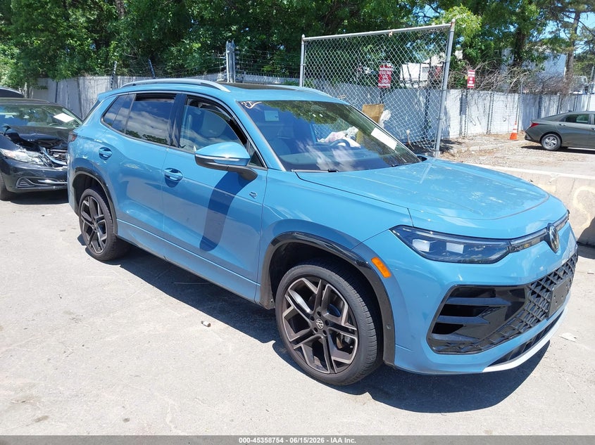 2026 Volkswagen Tiguan VIN 3VVUW7RM4TM038817 IAAI salvage auction — SIDE, Mv-907A (New York), sold $17,700 on 2026-07-09 (photo 1)