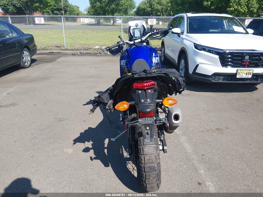 2022 Yamaha VIN JYADM12Y7NA002484 IAAI salvage auction — FRONT END, Salvage (New Jersey), sold $2,050 on 2026-07-21 (photo 6)