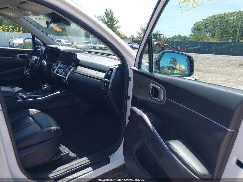 2022 Kia Sorento VIN 5XYRLDLC3NG150651 IAAI salvage auction — RIGHT FRONT, Salvage Title, sold $8,800 on 2026-07-24 (photo 5)