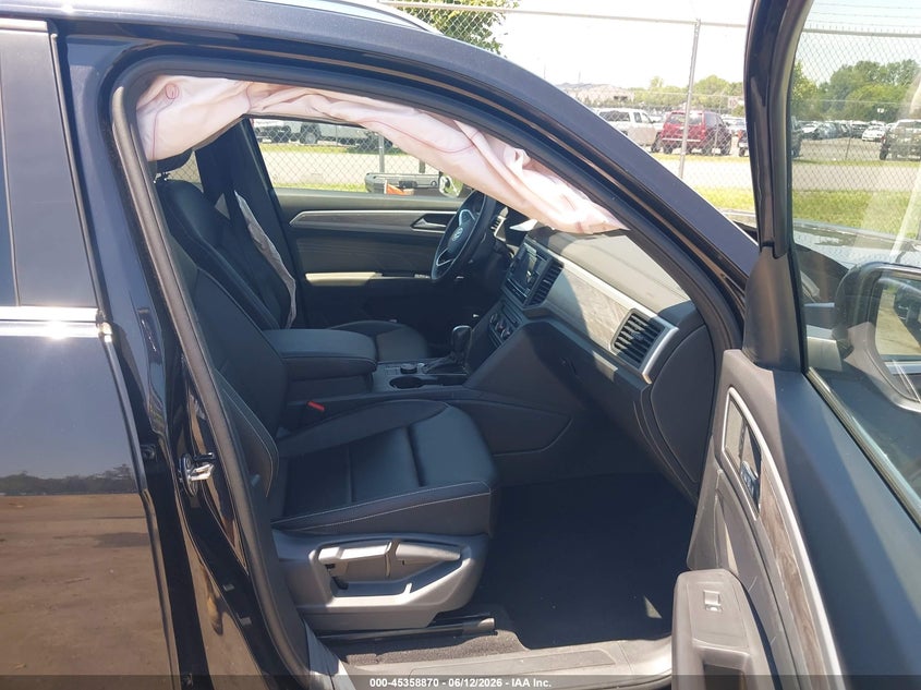 2023 Volkswagen Atlas cross sport VIN 1V2LC2CA8PC223155 IAAI salvage auction — SIDE, Salvage - Greater Than 75% (Maryland), sold $9,500 on 2026-09-29 (photo 5)