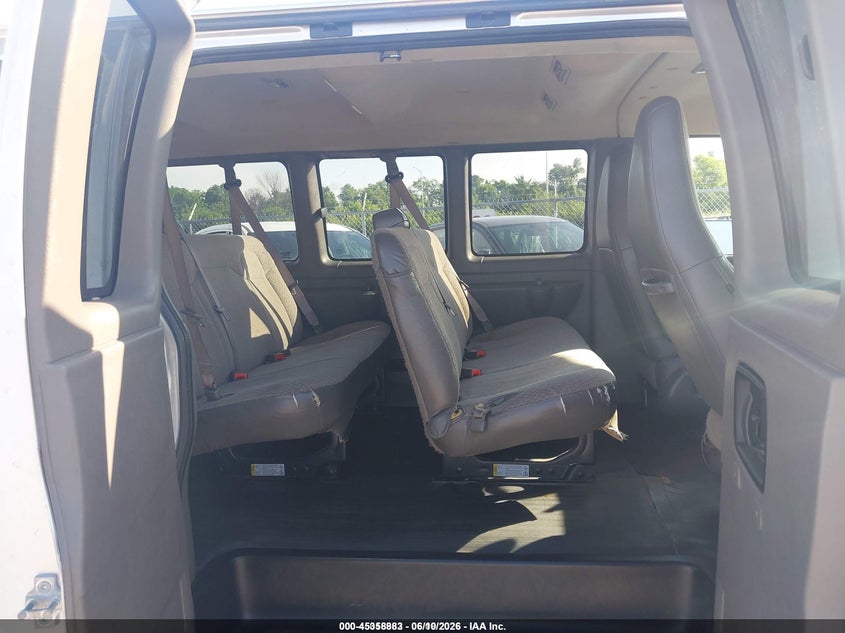 2019 Chevrolet Express 3500 VIN 1GAZGNFG2K1324951 IAAI salvage auction — NORMAL WEAR, Sf97 (Illinois), sold $16,300 on 2026-07-09 (photo 8)
