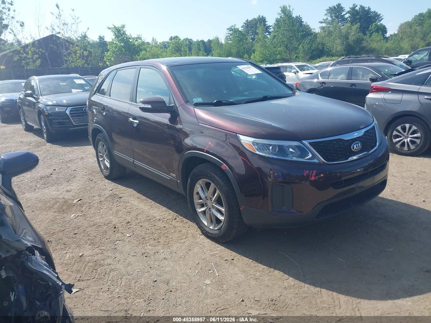 2014 Kia Sorento VIN 5XYKTCA69EG429434 IAAI salvage auction — UNKNOWN, Salvage (Massachusetts), sold $900 on 2026-07-10 (photo 1)