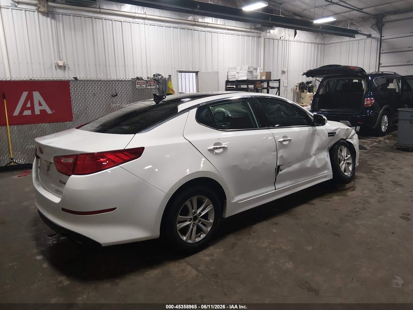 2015 Kia Optima VIN 5XXGN4A72FG508769 IAAI salvage auction — RIGHT SIDE, Salvage (Iowa), sold $25 on 2026-07-28 (photo 4)