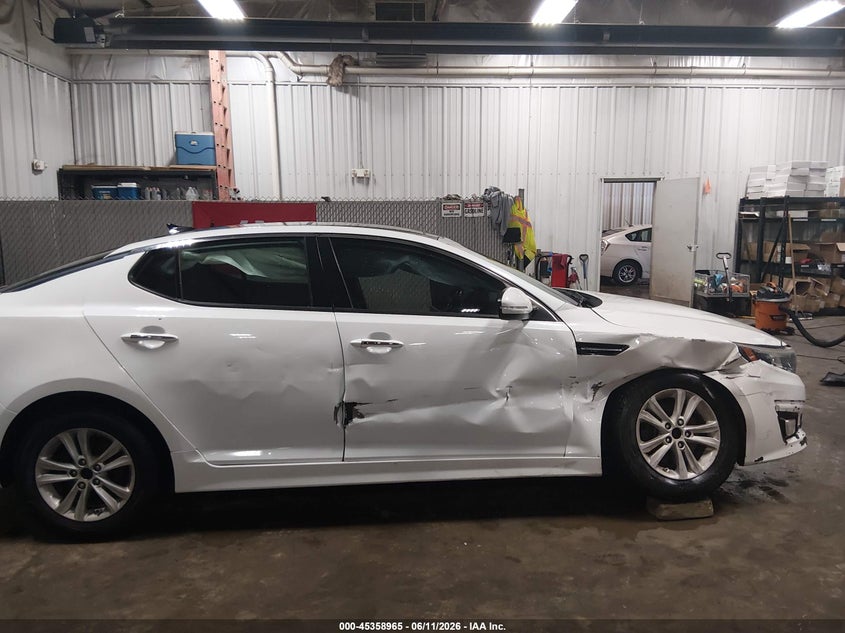 2015 Kia Optima VIN 5XXGN4A72FG508769 IAAI salvage auction — RIGHT SIDE, Salvage (Iowa), sold $25 on 2026-07-28 (photo 6)