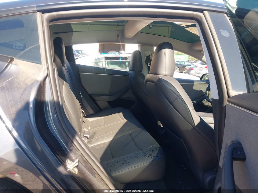 2024 Tesla Model 3 VIN 5YJ3E1EA2RF767451 IAAI salvage auction — FRONT & REAR, Salvage (Georgia), sold $5,600 on 2026-08-22 (photo 8)