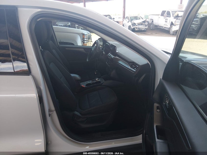 2025 Ford Escape VIN 1FMCU0GN7SUA34771 IAAI salvage auction — REAR END, Salvage Title, sold $11,000 on 2026-08-25 (photo 5)