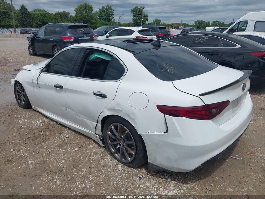 2018 Alfa romeo Giulia VIN ZARFAEBN8J7563373 IAAI salvage auction — FRONT END, Salvage Title, sold $0 on 2026-10-14 (photo 3)