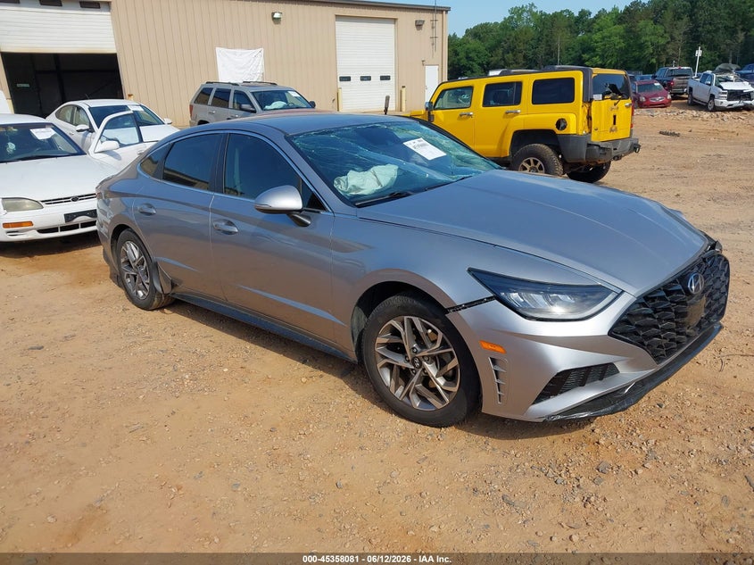 2021 Hyundai Sonata VIN KMHL64JA0MA150681 IAAI salvage auction — LEFT SIDE, Salvage Title, sold $1,100 on 2026-07-30 (photo 1)