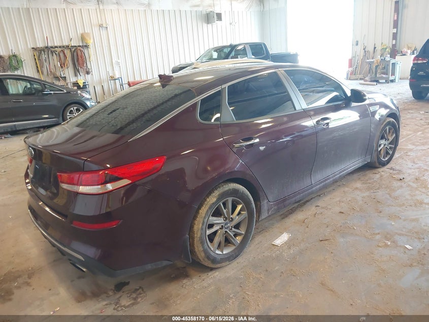 2019 Kia Optima VIN 5XXGT4L32KG344210 IAAI salvage auction — THEFT, Clear (Michigan), sold $1,325 on 2026-07-28 (photo 4)