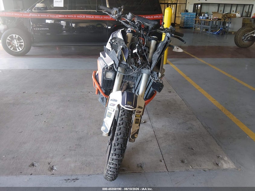 2022 Ktm VIN VBKV59405NM951668 IAAI salvage auction — FRONT END, Salvage (Nevada), sold $2,700 on 2026-07-07 (photo 5)