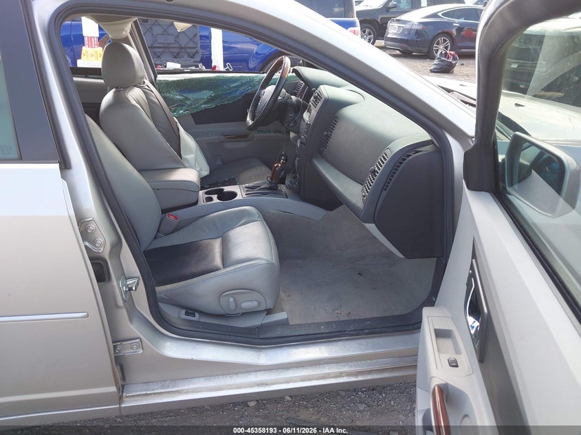 2005 Cadillac Cts VIN 1G6DP567050105419 IAAI salvage auction — LEFT SIDE, Clear (Tennessee), sold $375 on 2026-07-09 (photo 5)