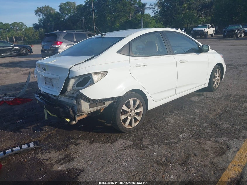 2012 Hyundai Accent VIN KMHCU4AE5CU262396 IAAI salvage auction — REAR END, Rebuildable (Florida), sold $375 on 2026-07-29 (photo 4)