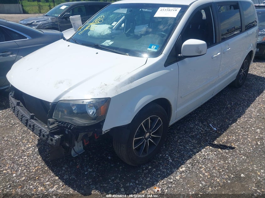 2017 Dodge Caravan VIN 2C4RDGEG9HR709926 IAAI salvage auction — FRONT & REAR, Salvage Title, sold $625 on 2026-07-24 (photo 2)