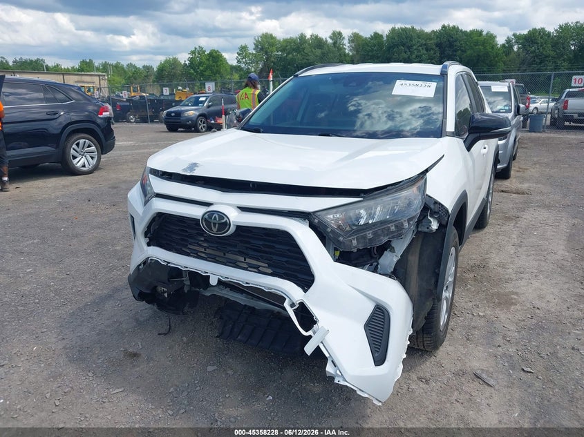 2019 Toyota Rav 4 VIN JTMK1RFV4KJ015627 IAAI salvage auction — FRONT END, Salvage Title, sold $6,800 on 2026-07-23 (photo 6)