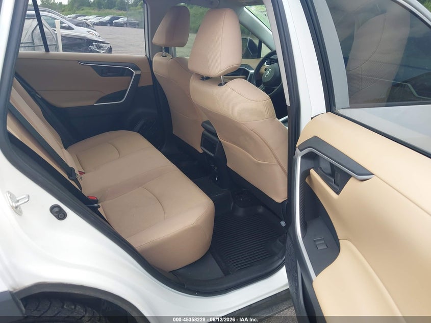2019 Toyota Rav 4 VIN JTMK1RFV4KJ015627 IAAI salvage auction — FRONT END, Salvage Title, sold $6,800 on 2026-07-23 (photo 8)
