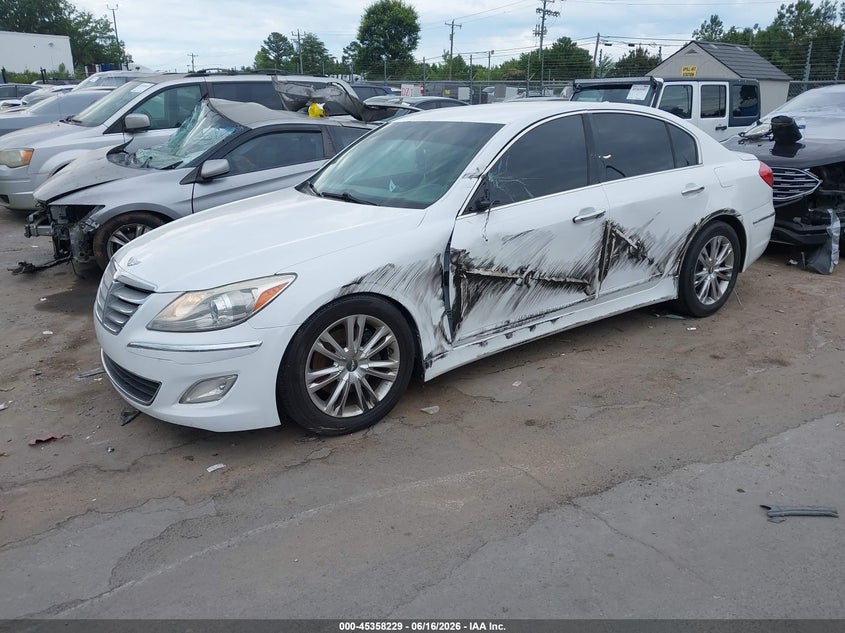 2014 Hyundai Genesis VIN KMHGC4DD7EU259381 IAAI salvage auction — LEFT SIDE, Salvage (Idaho), sold $925 on 2026-07-20 (photo 2)