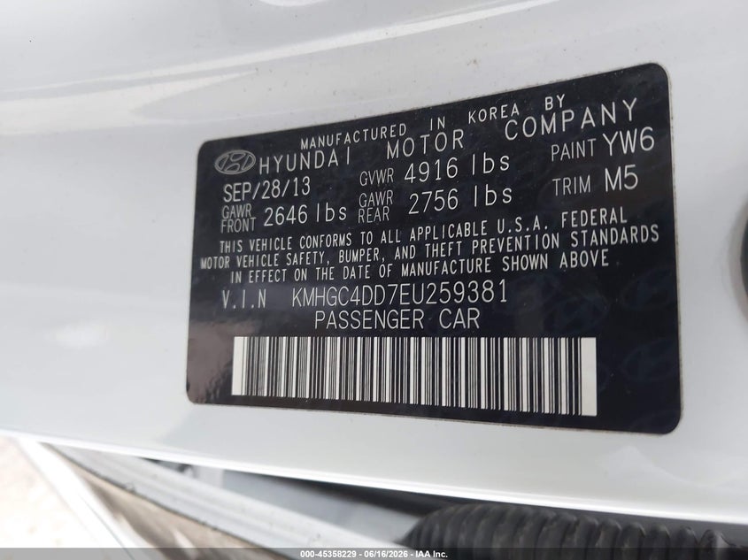 2014 Hyundai Genesis VIN KMHGC4DD7EU259381 IAAI salvage auction — LEFT SIDE, Salvage (Idaho), sold $925 on 2026-07-20 (photo 9)