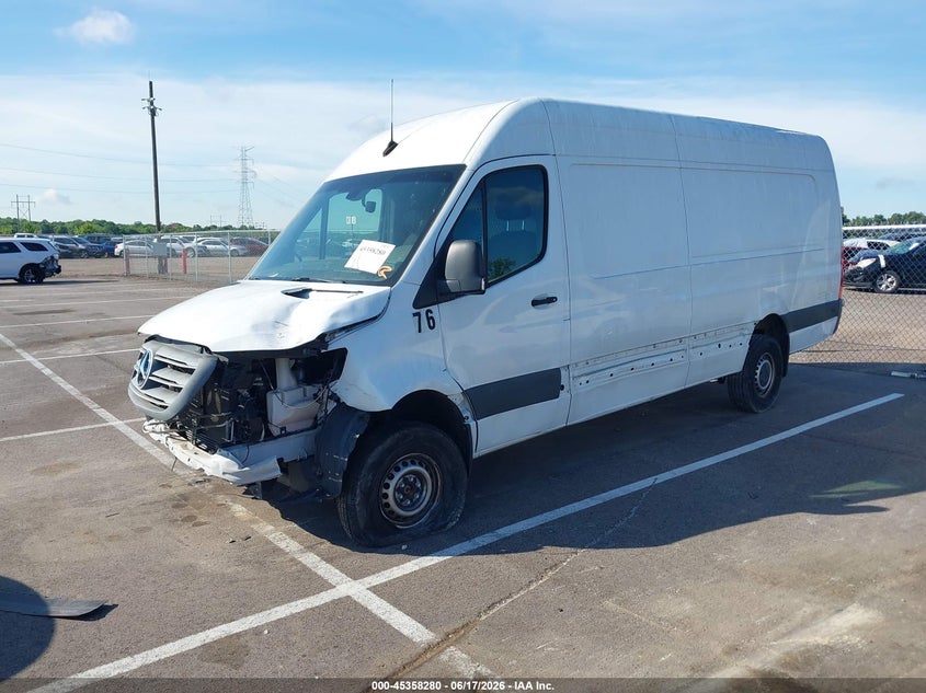2019 Mercedes-benz Sprinter VIN WD4FF1CD0KT010340 IAAI salvage auction — FRONT END, Clear (Tennessee), sold $10,750 on 2026-07-07 (photo 2)