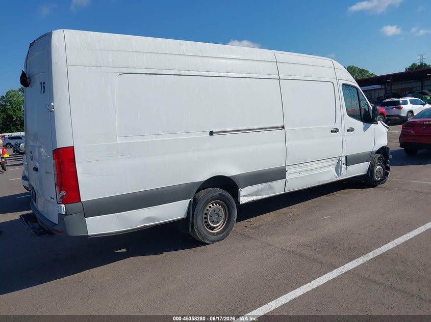 2019 Mercedes-benz Sprinter VIN WD4FF1CD0KT010340 IAAI salvage auction — FRONT END, Clear (Tennessee), sold $10,750 on 2026-07-07 (photo 4)