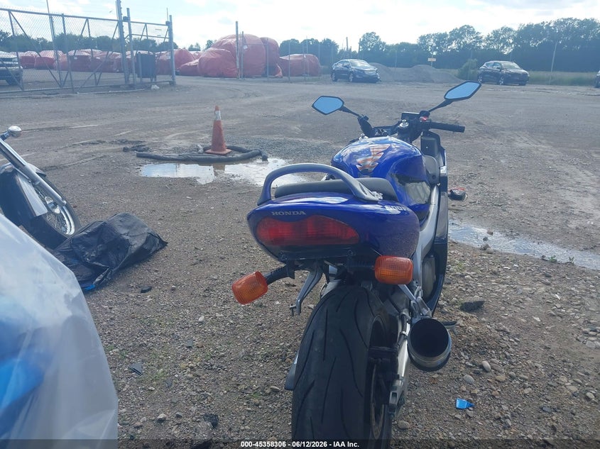2006 Honda Cbr600 VIN JH2PC35046M704209 IAAI salvage auction — FRONT END, Junk Bill Of Sale Mv2459 (Wisconsin), sold $100 on 2026-07-22 (photo 6)