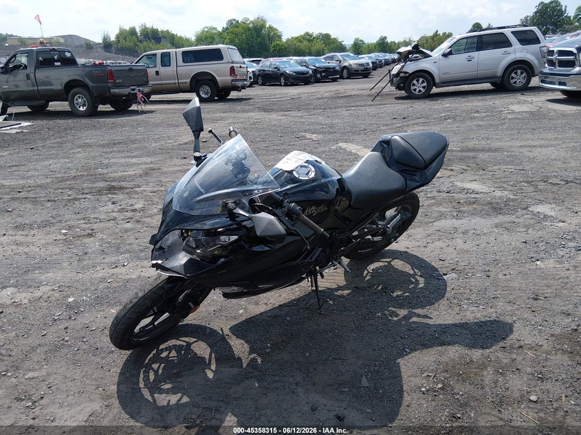 2014 Kawasaki Ninja VIN JKAEX8A1XEA002017 IAAI salvage auction — FRONT END, Salvage (Pennsylvania), sold $50 on 2026-07-14 (photo 2)