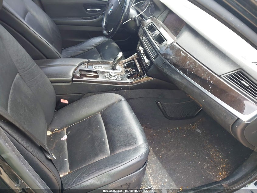 2011 BMW 5er VIN WBAFR1C51BDS36095 IAAI salvage auction — NORMAL WEAR, Clear-Dealer Only (North Carolina), sold $300 on 2026-07-06 (photo 5)