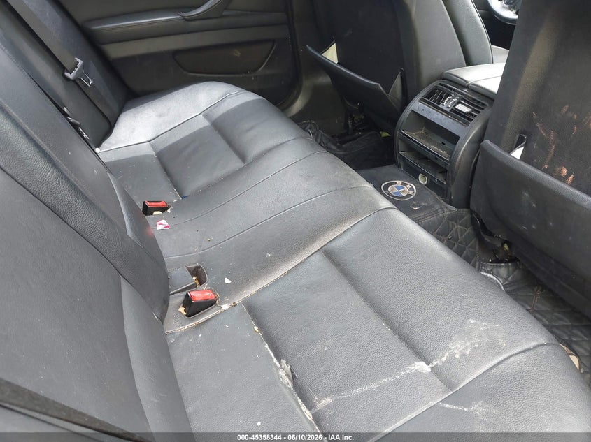 2011 BMW 5er VIN WBAFR1C51BDS36095 IAAI salvage auction — NORMAL WEAR, Clear-Dealer Only (North Carolina), sold $300 on 2026-07-06 (photo 8)