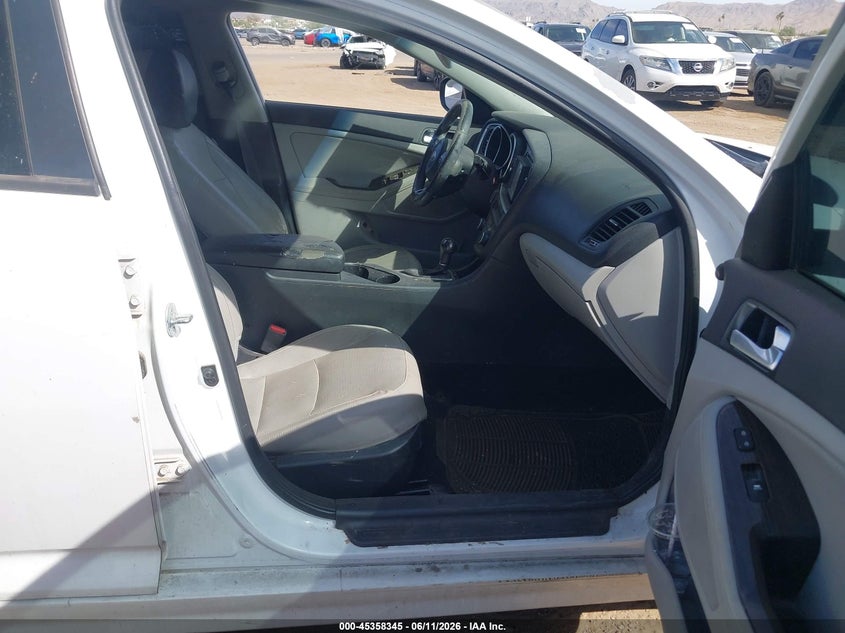 2015 Kia Optima VIN 5XXGN4A75FG458286 IAAI salvage auction — NORMAL WEAR, Clear-Dealer Only (Arizona), sold $1,000 on 2026-07-14 (photo 5)