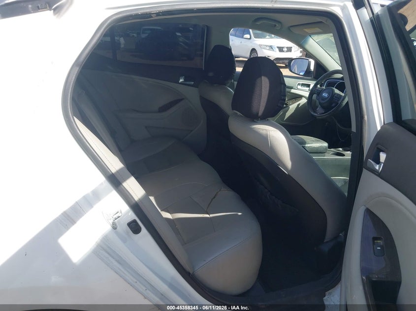 2015 Kia Optima VIN 5XXGN4A75FG458286 IAAI salvage auction — NORMAL WEAR, Clear-Dealer Only (Arizona), sold $1,000 on 2026-07-14 (photo 8)