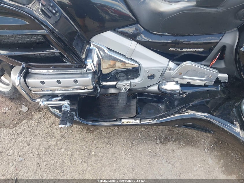 2008 Honda Gl1800c VIN 1HFSC47H98A702753 IAAI salvage auction — RIGHT SIDE, Clear (Arkansas), sold $8,800 on 2026-08-05 (photo 9)